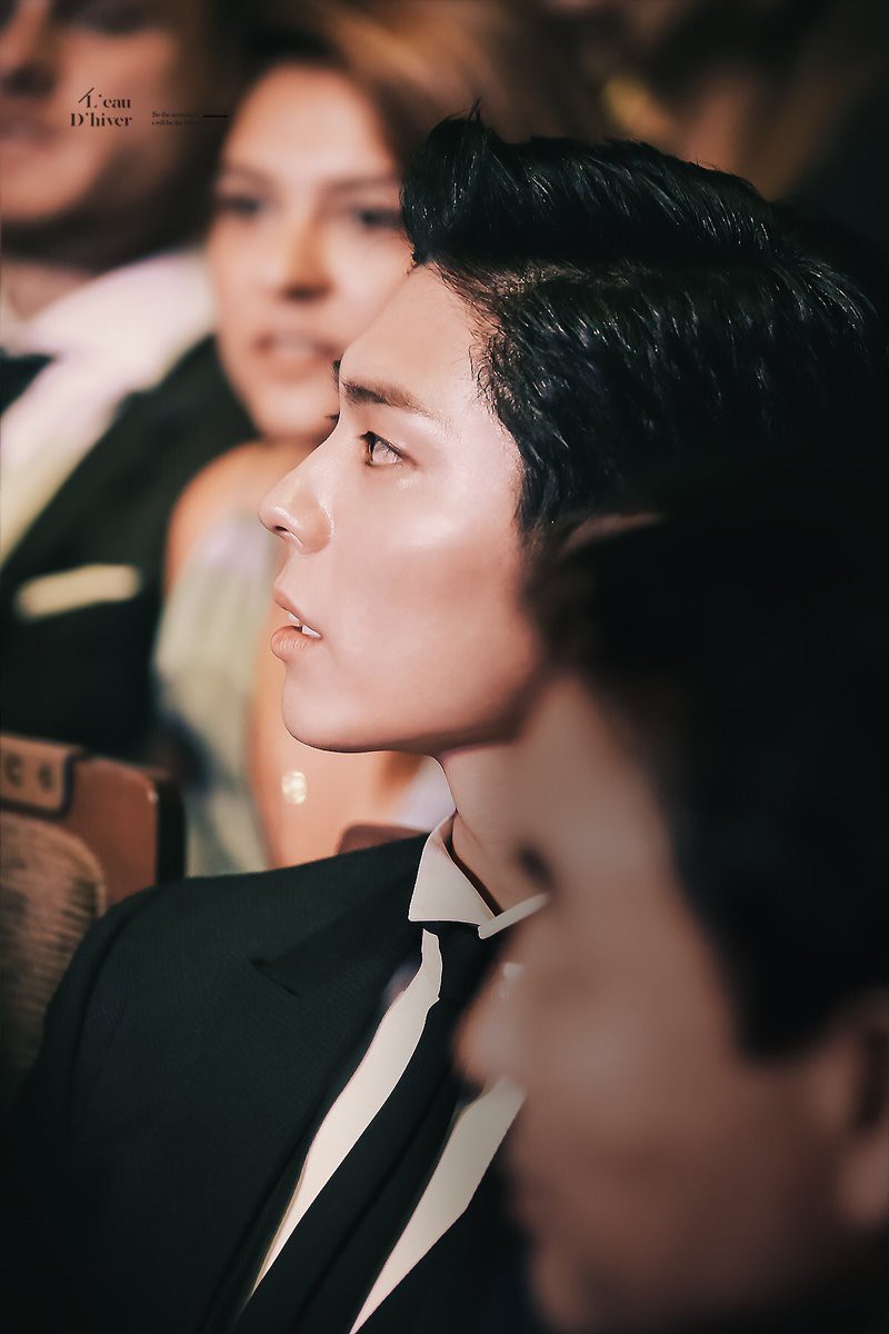 Cặp đôi nhan sắc cực phẩm Yoona và Park Bo Gum: Tình cờ nhiều lần như định mệnh, tình ý bùng nổ còn hơn phim - Ảnh 15.