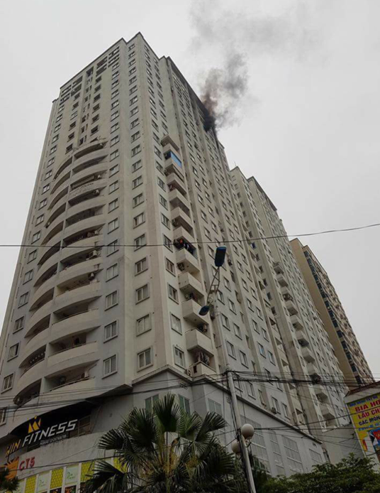 Hà Nội: Chuyển hồ sơ vụ cháy ở tầng 21 chung cư CT5 khu đô thị Văn Khê sang cơ quan điều tra  - Ảnh 2.