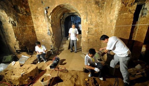 Nghi vấn tìm được di cốt của Tào Tháo trong lăng mộ gần 2.000 năm tuổi - Ảnh 3.