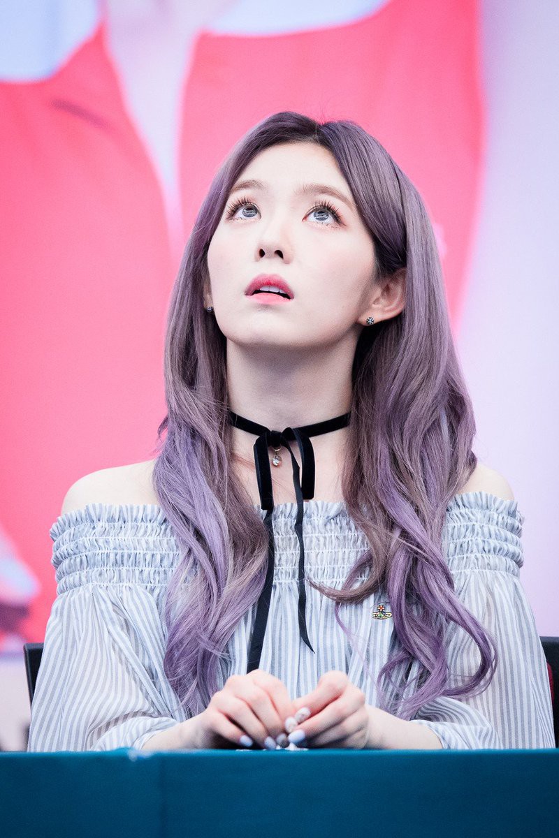 Đằng sau mái tóc tím khói đẹp tựa nữ thần của Irene (Red Velvet) là một câu chuyện cảm động mà không phải ai cũng biết - Ảnh 4.