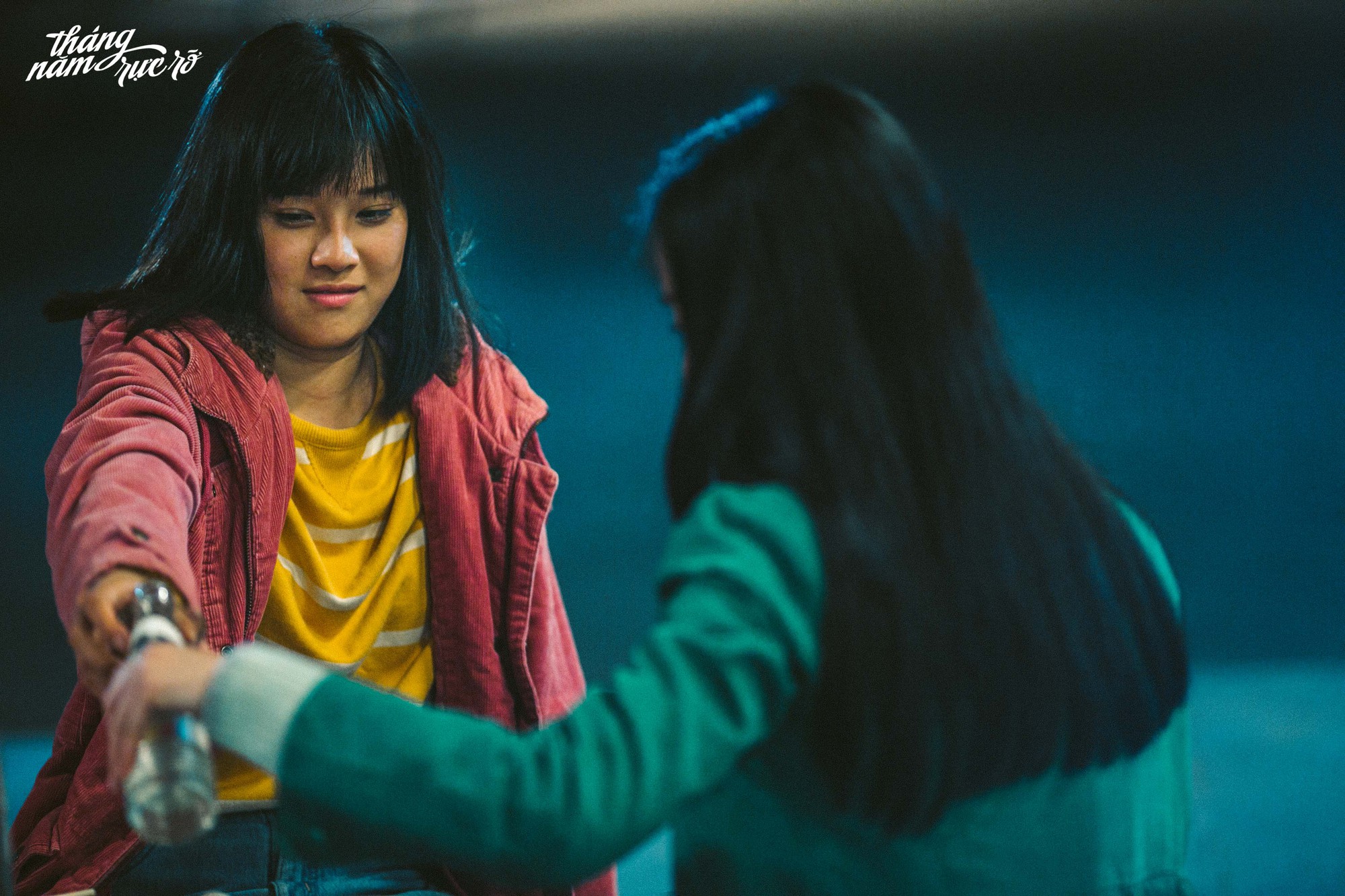 Tưởng rất ổn nhưng chi tiết n&agrave;y trong Th&aacute;ng Năm Rực Rỡ lại hơi... bị thừa so với bản H&agrave;n - Ảnh 8.