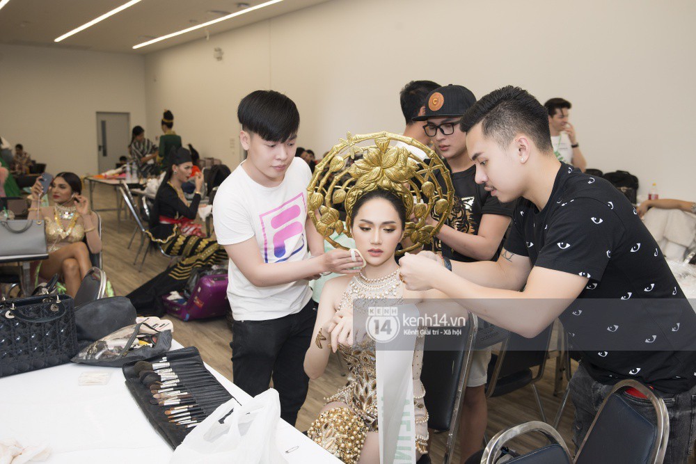 Độc quyền: Hương Giang chia sẻ cảm xúc từ Thái Lan, hé lộ hình ảnh hậu trường sau giải Tài năng tại đêm Bán kết - Ảnh 5. Độc quyền: Hương Giang chia sẻ cảm xúc từ Thái Lan, hé lộ hình ảnh hậu trường sau giải Tài năng tại đêm Bán kết - Ảnh 5.