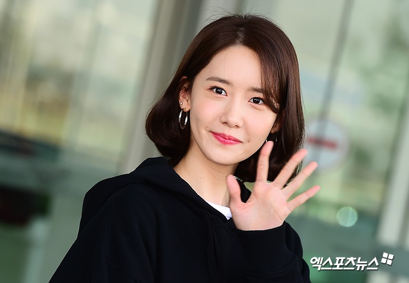Cả một bầu trời nhan sắc tại sân bay: Yoona lại đẹp khó tin, nam phụ quốc dân lấn át cả nam thần SHINee - Ảnh 5.