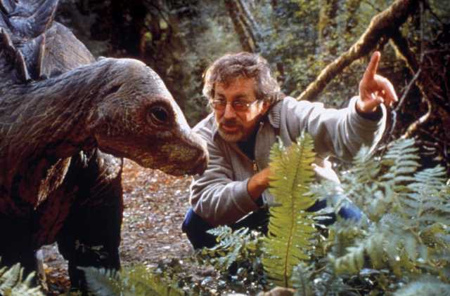 Steven Spielberg – Ông hoàng bom tấn đầy quyền lực trong giới đạo diễn Hollywood - Ảnh 3.