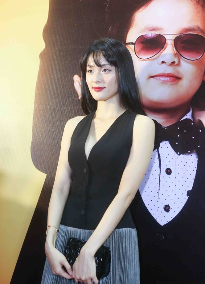 Chọn nhầm chiếc váy đã tối màu còn dìm dáng, Hạ Vi trông xuề xòa và già đi trông thấy - Ảnh 4.