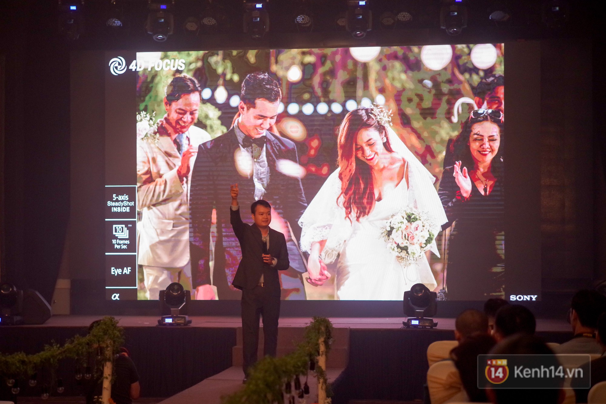 Sony chính thức giới thiệu máy ảnh chuyên nghiệp A7 III tại Việt Nam: cảm biến 24 MP, lấy nét nhanh gấp đôi đời trước, giá gần 49 triệu đồng - Ảnh 4. Sony chính thức giới thiệu máy ảnh chuyên nghiệp A7 III tại Việt Nam: cảm biến 24 MP, lấy nét nhanh gấp đôi đời trước, giá gần 49 triệu đồng - Ảnh 4.
