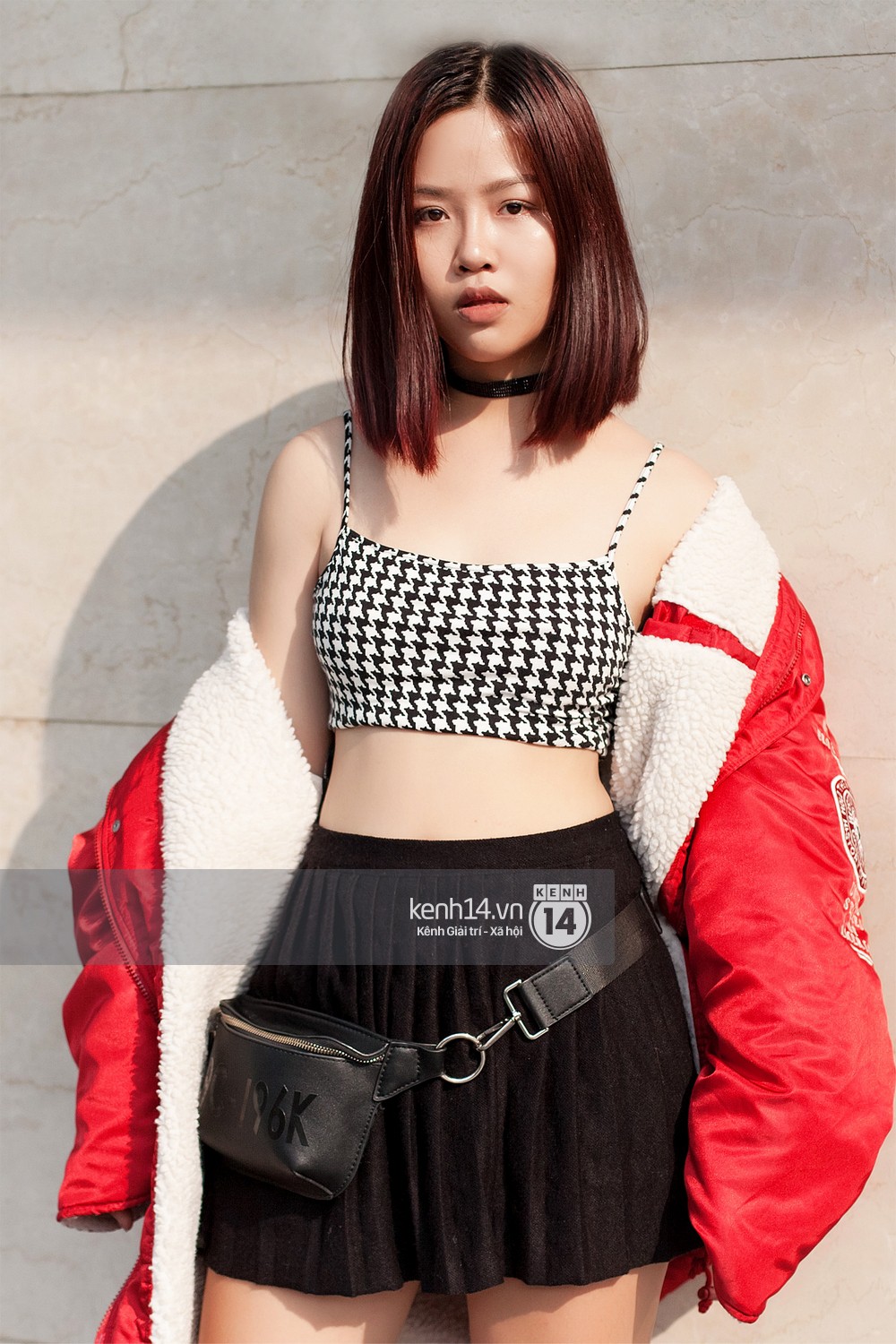 Street style 2 miền: miền Nam tràn ngập màu sắc, miền Bắc tuyền một gam đen nhưng cùng phát cuồng vì waist bag - Ảnh 6. Street style 2 miền: miền Nam tràn ngập màu sắc, miền Bắc tuyền một gam đen nhưng cùng phát cuồng vì waist bag - Ảnh 6.