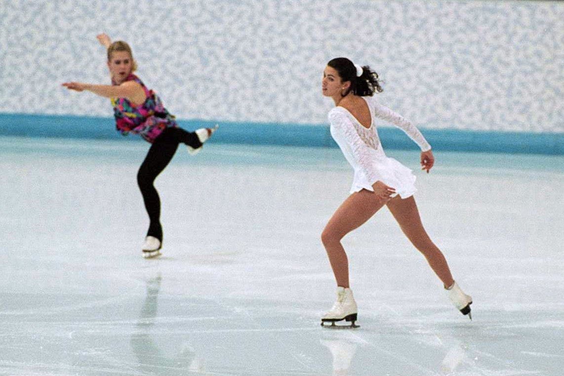 Tonya ny kak tak. Нэнси Керриган. Тоня Хардинг. Нэнси Хардинг. Нэнси Керриган молодая.