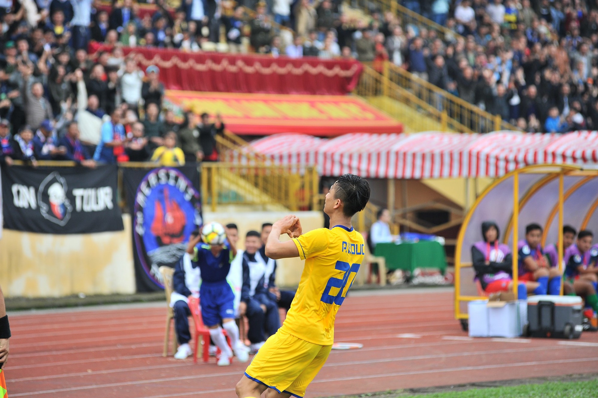 Ngôi sao U23 Việt Nam tỏa sáng rực rỡ trong vòng 5 V-League 2018
