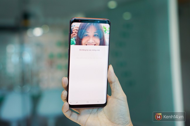 Đập hộp Galaxy S9+ màu Tím Lilac mới keng, món quà cực đỉnh dành cho các chị em đầu xuân này - Ảnh 10.