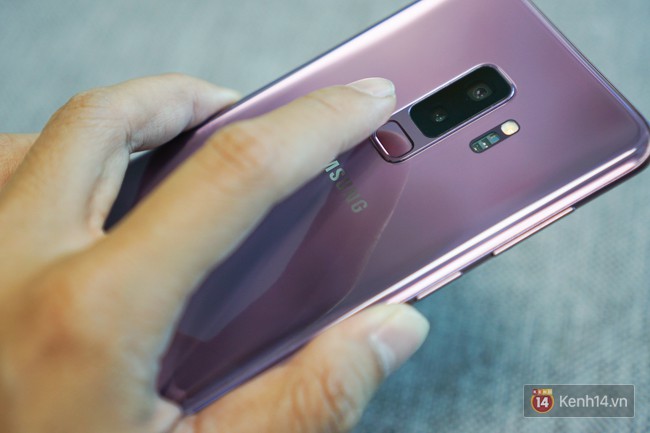 Đập hộp Galaxy S9+ m&agrave;u T&iacute;m Lilac mới keng, m&oacute;n qu&agrave; cực đỉnh d&agrave;nh cho c&aacute;c chị em đầu xu&acirc;n n&agrave;y - Ảnh 14.