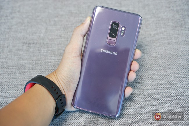 Đập hộp Galaxy S9+ m&agrave;u T&iacute;m Lilac mới keng, m&oacute;n qu&agrave; cực đỉnh d&agrave;nh cho c&aacute;c chị em đầu xu&acirc;n n&agrave;y - Ảnh 29.