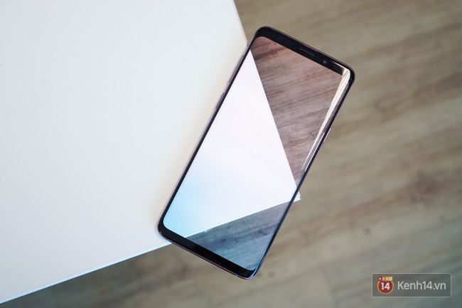 Đập hộp Galaxy S9+ m&agrave;u T&iacute;m Lilac mới keng, m&oacute;n qu&agrave; cực đỉnh d&agrave;nh cho c&aacute;c chị em đầu xu&acirc;n n&agrave;y - Ảnh 12.