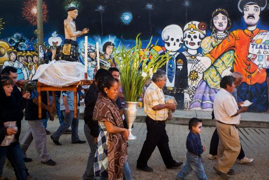 10 điều đặc biệt về Lễ hội người chết náo nhiệt ở Mexico: Khung cảnh quen thuộc trong bộ phim hoạt hình xuất sắc Coco - Ảnh 6.