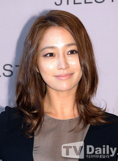 Netizen sốc khi biết sự thật đằng sau đôi mắt tuyệt đẹp của Lee Min Jung trên phim - Ảnh 11.