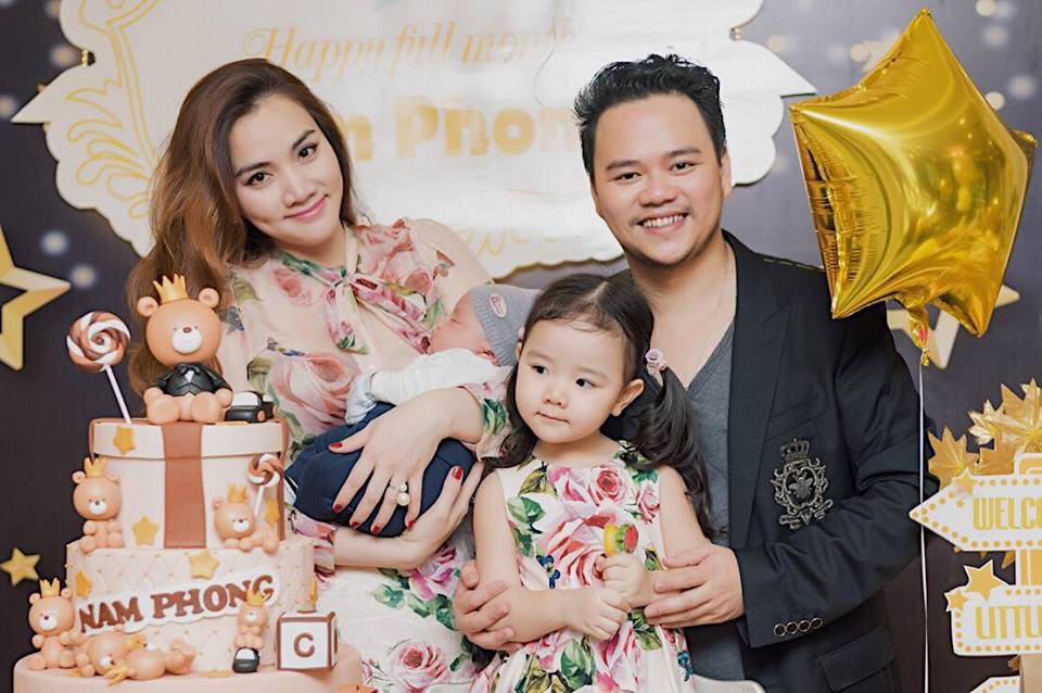 Trang Nhung lần đầu hé lộ dung nhan của nhóc tỳ thứ 2 - Ảnh 1. Trang Nhung lần đầu hé lộ dung nhan của nhóc tỳ thứ 2 - Ảnh 1.