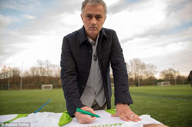 Mourinho hốt bạc khi l&agrave;m th&ecirc;m ở World Cup 2018 - Ảnh 1.