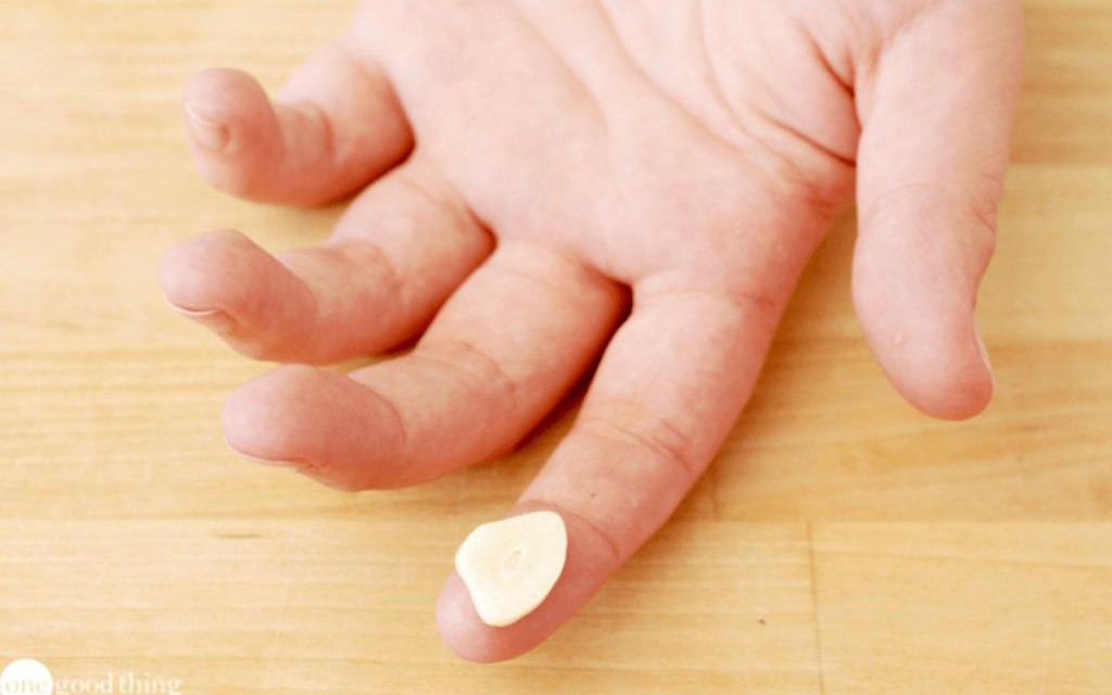 Tỏi kh&ocirc;ng trừ t&agrave; được m&agrave; n&oacute; c&oacute; 11 c&ocirc;ng dụng hữu hiệu sau cho cơ thể - Ảnh 11.