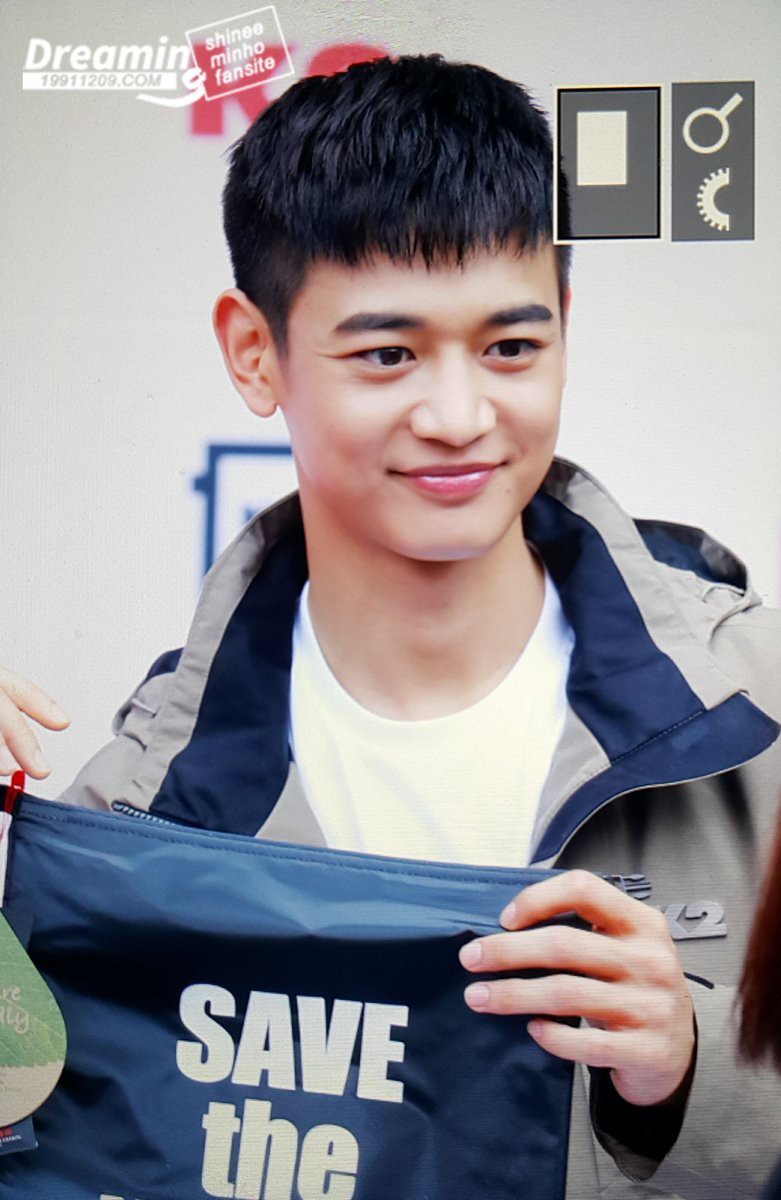 Hành trình lột xác của Minho: Từ mỹ nam kẹo ngọt đến ông hoàng chuyên gây bão tại sự kiện tầm cỡ quốc tế - Ảnh 16. Hành trình lột xác của Minho: Từ mỹ nam kẹo ngọt đến ông hoàng chuyên gây bão tại sự kiện tầm cỡ quốc tế - Ảnh 16.