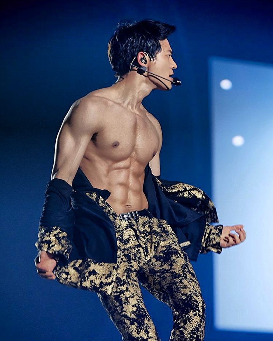 Hành trình lột xác của Minho: Từ mỹ nam kẹo ngọt đến ông hoàng chuyên gây bão tại sự kiện tầm cỡ quốc tế - Ảnh 32. Hành trình lột xác của Minho: Từ mỹ nam kẹo ngọt đến ông hoàng chuyên gây bão tại sự kiện tầm cỡ quốc tế - Ảnh 32.