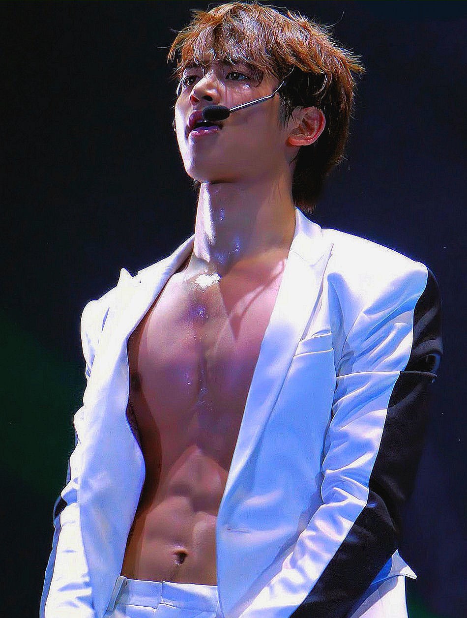 Hành trình lột xác của Minho: Từ mỹ nam kẹo ngọt đến ông hoàng chuyên gây bão tại sự kiện tầm cỡ quốc tế - Ảnh 34. Hành trình lột xác của Minho: Từ mỹ nam kẹo ngọt đến ông hoàng chuyên gây bão tại sự kiện tầm cỡ quốc tế - Ảnh 34.