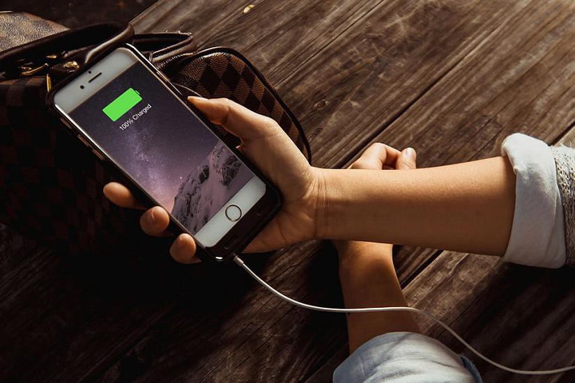 Chuyện thay pin iPhone: Sung sướng 1 phần vì máy chạy nhanh, tức giận 10 phần vì bị Apple lừa dối - Ảnh 2. Chuyện thay pin iPhone: Sung sướng 1 phần vì máy chạy nhanh, tức giận 10 phần vì bị Apple lừa dối - Ảnh 2.