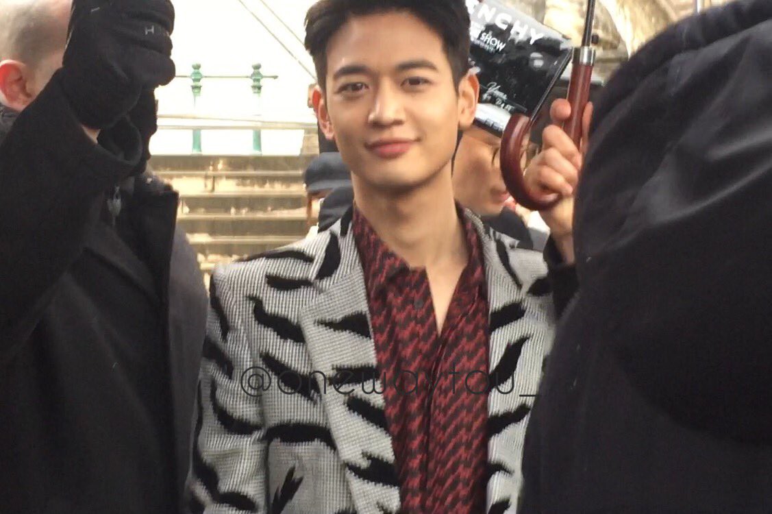 Hành trình lột xác của Minho: Từ mỹ nam kẹo ngọt đến ông hoàng chuyên gây bão tại sự kiện tầm cỡ quốc tế - Ảnh 46. Hành trình lột xác của Minho: Từ mỹ nam kẹo ngọt đến ông hoàng chuyên gây bão tại sự kiện tầm cỡ quốc tế - Ảnh 46.