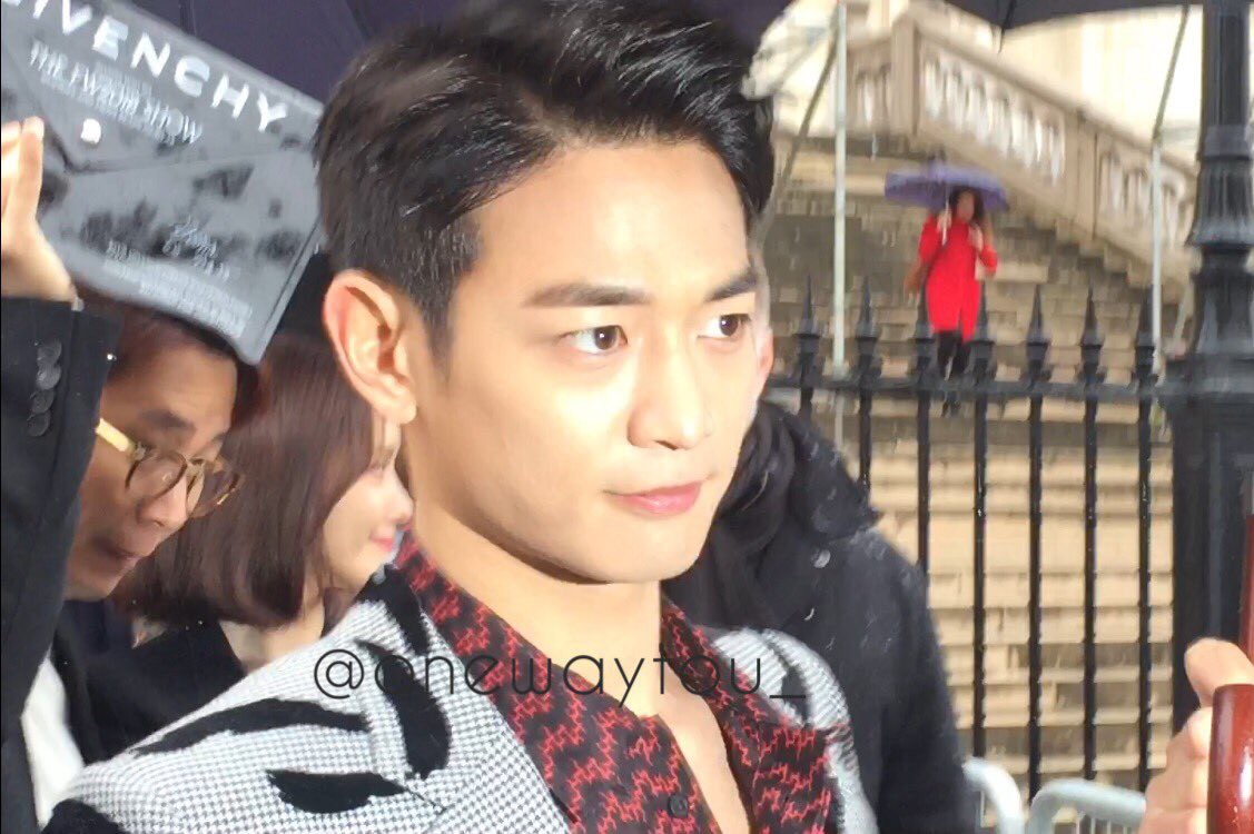 Hành trình lột xác của Minho: Từ mỹ nam kẹo ngọt đến ông hoàng chuyên gây bão tại sự kiện tầm cỡ quốc tế - Ảnh 47. Hành trình lột xác của Minho: Từ mỹ nam kẹo ngọt đến ông hoàng chuyên gây bão tại sự kiện tầm cỡ quốc tế - Ảnh 47.