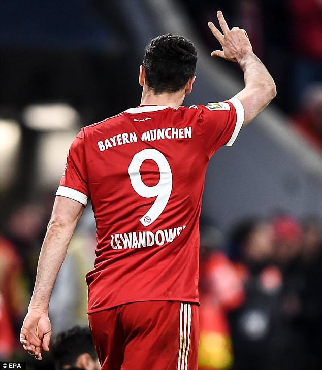 Lewandowski lập hat-trick, Bayern hủy diệt Dortmund 6-0 trong trận derby nước Đức - Ảnh 12.