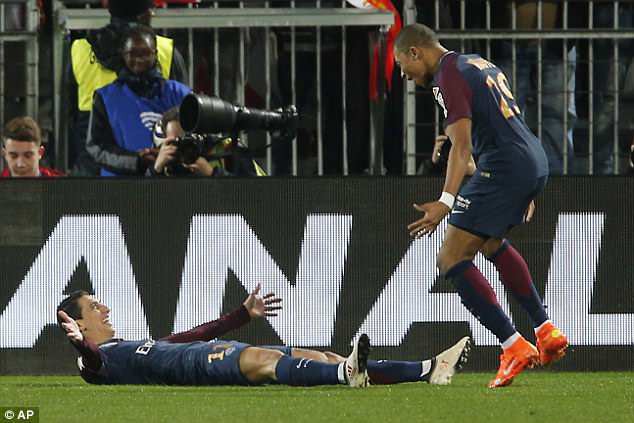 Cavani lập cú đúp, PSG lần thứ 5 liên tiếp đoạt Cúp Liên đoàn Pháp - Ảnh 4.