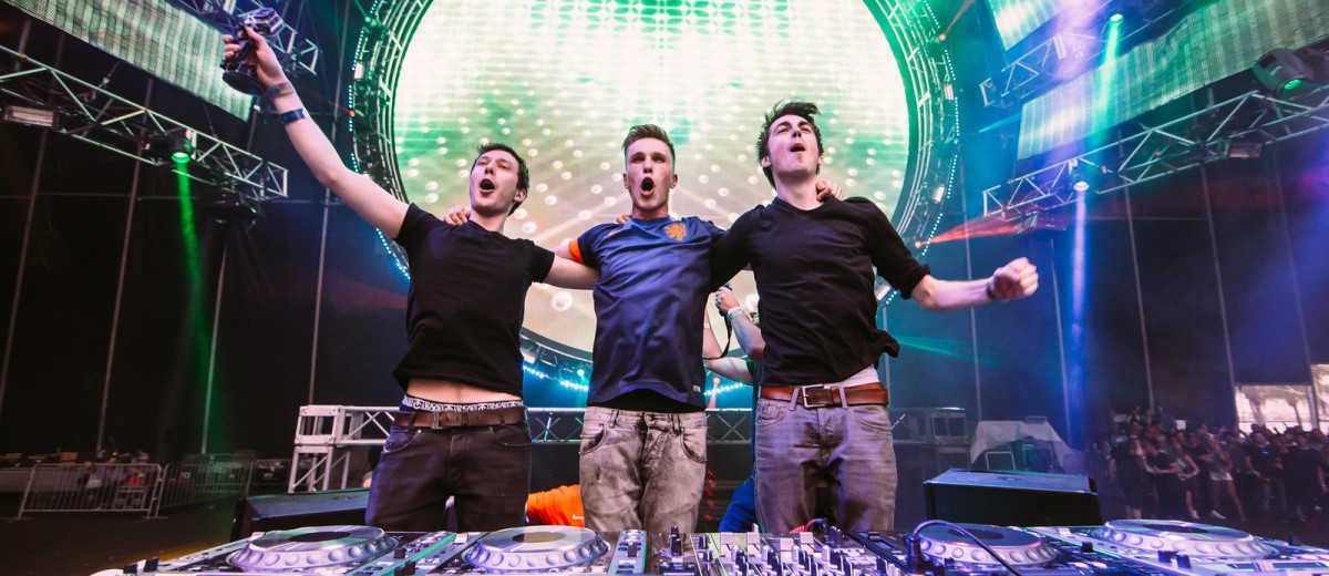 Sau Above & Beyond, bộ đôi DJ Hà Lan Vicetone xác nhận biểu diễn trong đại nhạc hội EDM tại Hà Nội vào ngày 5/5 - Ảnh 2. Sau Above & Beyond, bộ đôi DJ Hà Lan Vicetone xác nhận biểu diễn trong đại nhạc hội EDM tại Hà Nội vào ngày 5/5 - Ảnh 2.