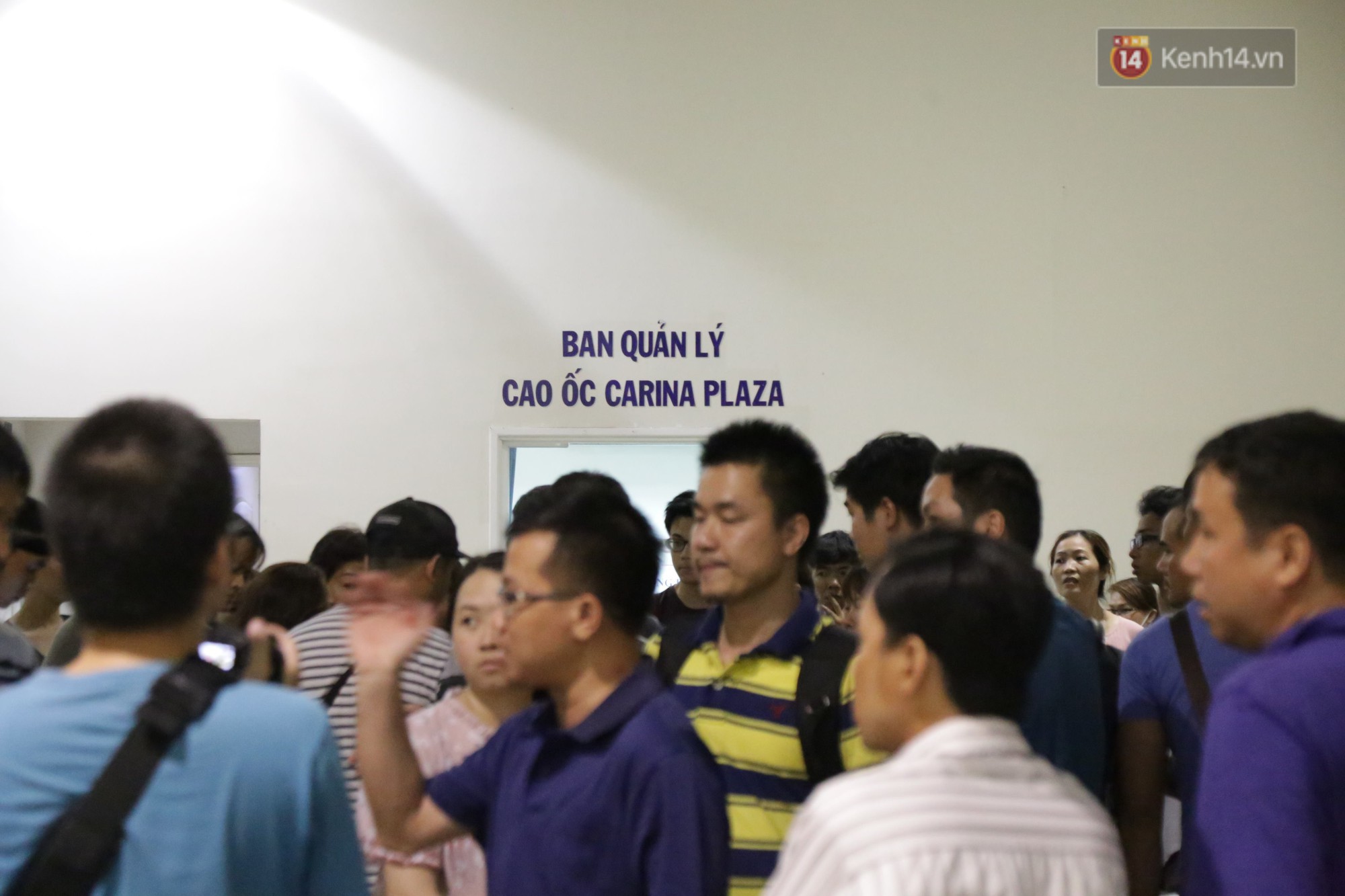 Chủ đầu tư tiếp tục “mất tích”, cư dân chung cư Carina “kêu cứu” lãnh đạo TP.HCM sau vụ cháy 13 người chết - Ảnh 2.