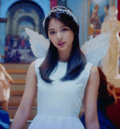 Tzuyu trong album mới của TWICE: Đẹp đến mức netizen không còn biết phải gọi là gì - Ảnh 2.