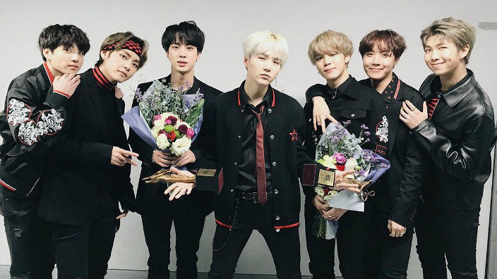 BXH doanh số album 2017: Chỉ BTS và Wanna One là đủ cân cả dàn nghệ sĩ JYP và YG - Ảnh 2.