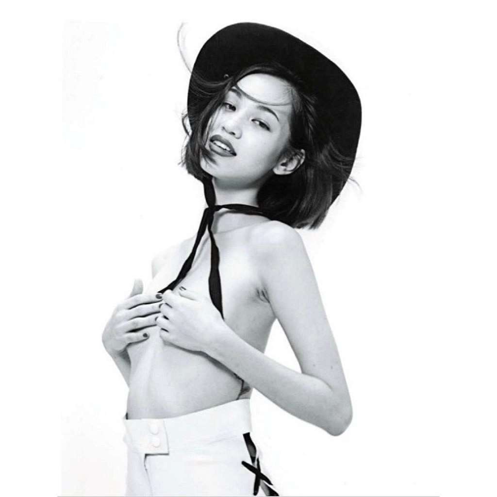 Bạn gái cũ G-Dragon Kiko Mizuhara kể chuyện bị quấy rối tình dục trước 20 nhân viên cấp cao khi mới 20 tuổi - Ảnh 2.