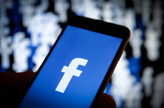 Chuẩn bị kiểm tra bài cũ với Quốc hội Mỹ về vụ rò rỉ thông tin người dùng, Mark Zuckerberg nháo nhào thuê gia sư huấn luyện trả lời phỏng vấn - Ảnh 2.