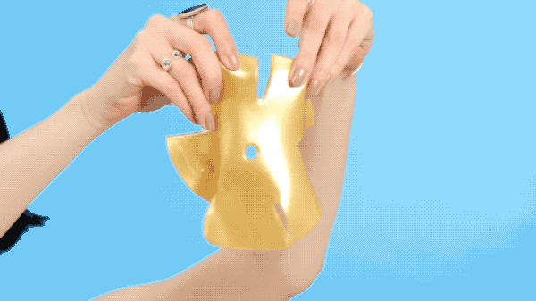 Dùng thử loại mặt nạ làm săn chắc ngực chứa vàng 24K, và đây là kết quả mà cô nàng này nhận được - Ảnh 3.