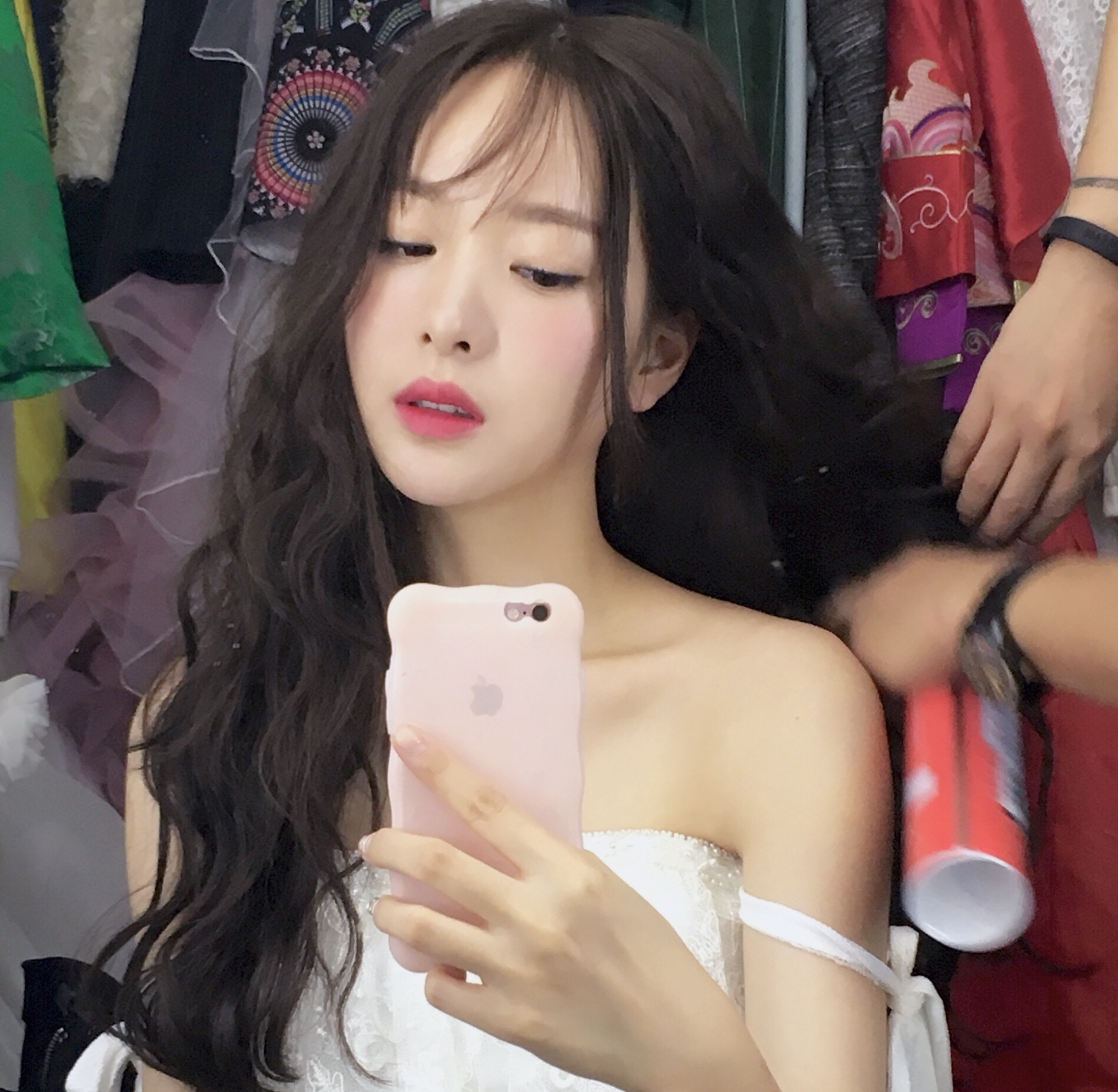 Cô nàng Trung Quốc xinh đến nỗi con trai cứ thi nhau nhận vơ là người yêu - Ảnh 5. Cô nàng Trung Quốc xinh đến nỗi con trai cứ thi nhau nhận vơ là người yêu - Ảnh 5.