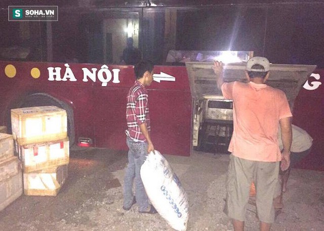 Bắt 2 tấn chè thập cẩm không rõ xuất xứ trên đường ra HN tiêu thụ - Ảnh 2.