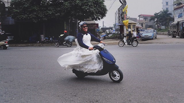 Duyên trời định: Ông bố đòi gả con gái cho thanh niên tông mình bị thương khi đang tham gia giao thông - Ảnh 1. Duyên trời định: Ông bố đòi gả con gái cho thanh niên tông mình bị thương khi đang tham gia giao thông - Ảnh 1.