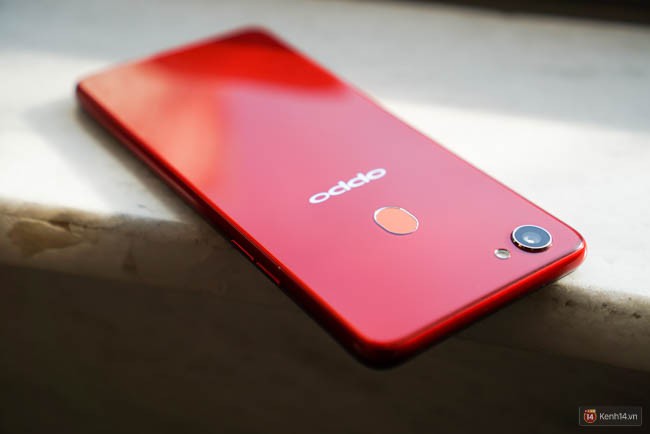 Oppo F7 chính thức ra mắt tại Việt Nam: công nghệ selfie Beauty AI 2.0 mới, màn hình tai thỏ giống iPhone X, giá từ 7,99 triệu đồng - Ảnh 8.