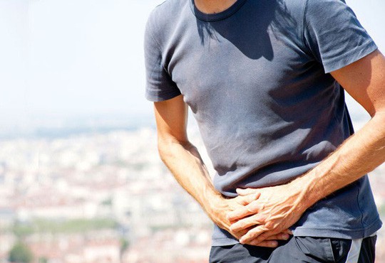 Dấu hiệu tưởng v&ocirc; hại c&oacute; thể l&agrave; ung thư tuyến tiền liệt - Ảnh 1.