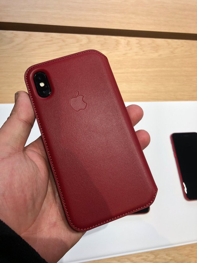 Cận cảnh iPhone 8 và iPhone 8 Plus (PRODUCT)RED, đẹp xuất sắc nhưng vẫn có một nhược điểm lớn - Ảnh 9.