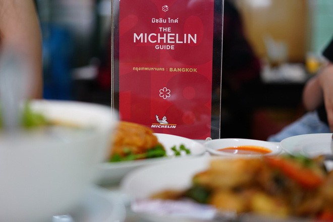 Quán ăn vỉa hè giá cao như nhà hàng đạt được ngôi sao Michelin danh giá ở Thái Lan, mỗi ngày chỉ phục vụ đúng 50 khách - Ảnh 17.
