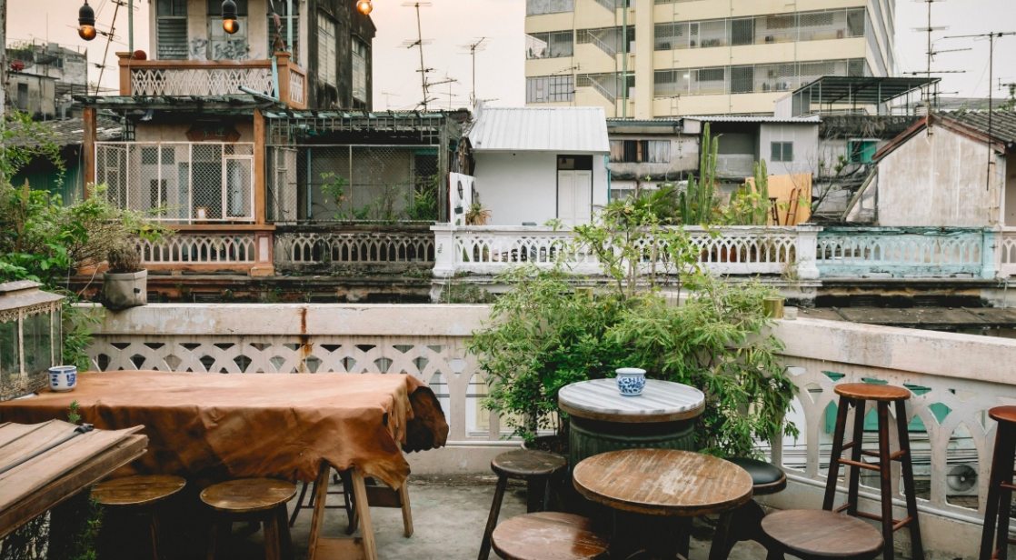 Loạt nhà hàng sang xịn ở Bangkok để ăn lấy sức trước khi bước vào trận chiến té nước Songkran - Ảnh 8.