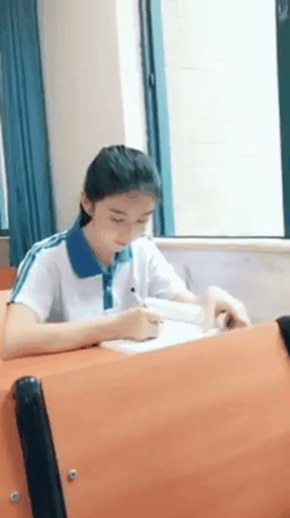 Đ&acirc;y hẳn l&agrave; t&igrave;nh đầu của mọi ch&agrave;ng trai với n&eacute;t đẹp dịu d&agrave;ng m&agrave; kh&ocirc;ng ch&oacute;i lo&aacute; - Ảnh 5.