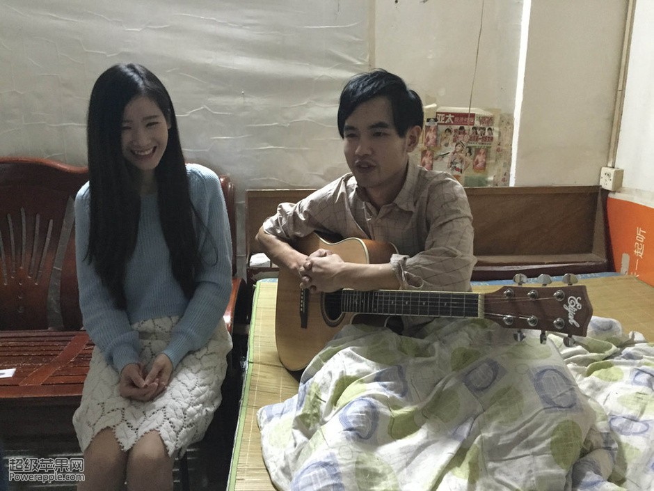 Cô gái xinh đẹp bất chấp tất cả lấy chồng tàn tật vì chàng trai có vẻ bề ngoài giống Châu Kiệt Luân - Ảnh 2. Cô gái xinh đẹp bất chấp tất cả lấy chồng tàn tật vì chàng trai có vẻ bề ngoài giống Châu Kiệt Luân - Ảnh 2.