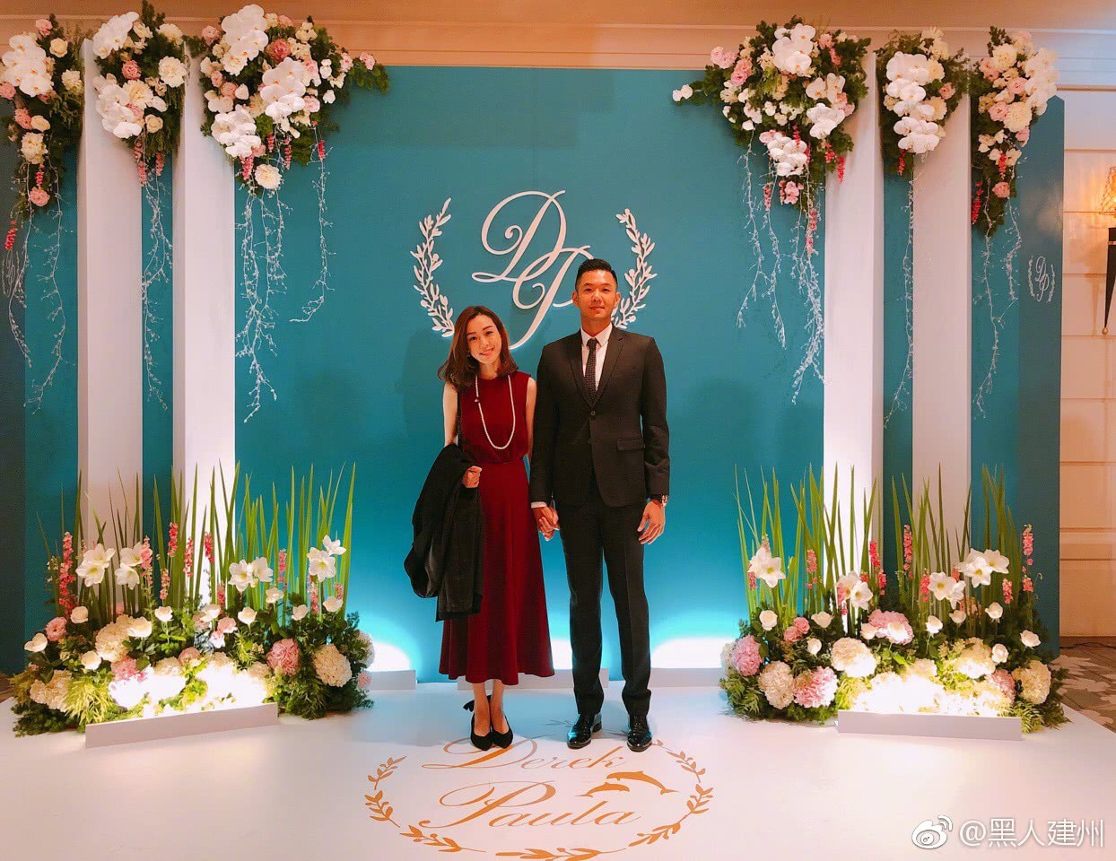 Đám cưới hoành tráng mời nửa showbiz Đài: Cô dâu năm nay đã 54 tuổi - Ảnh 3. Đám cưới hoành tráng mời nửa showbiz Đài: Cô dâu năm nay đã 54 tuổi - Ảnh 3.