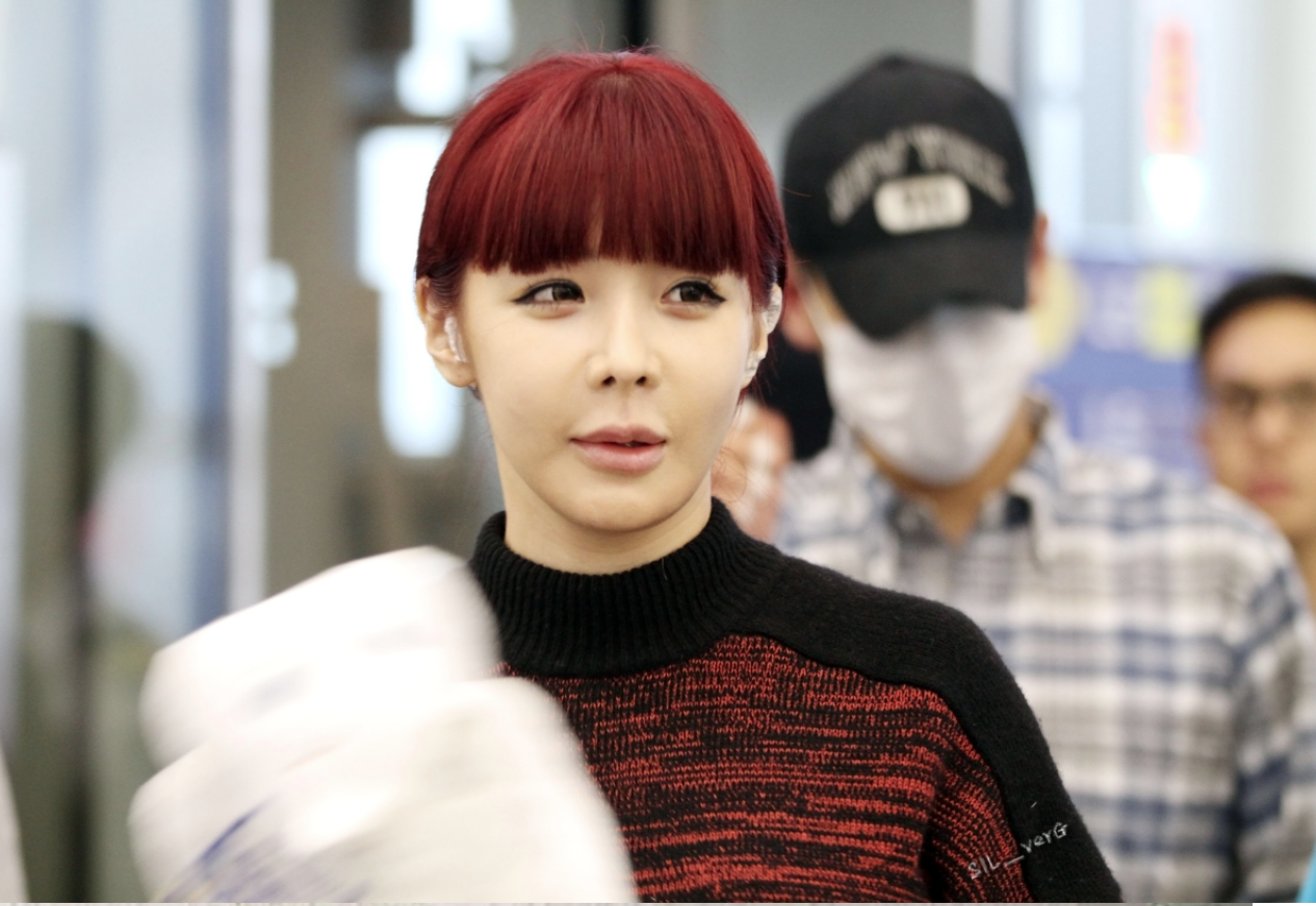 Một mực không thừa nhận dao kéo, nhưng ngoại hình khác lạ của loạt idol này chứng minh điều ngược lại - Ảnh 8.