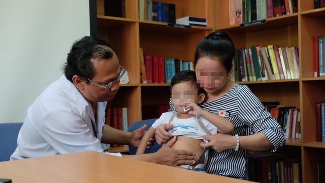 TP.HCM: Bác sĩ BV Nhi Đồng 1 dùng kỹ thuật “chưa thực hiện trong đời bao giờ” cứu lá lách bé trai 3 tuổi - Ảnh 3.